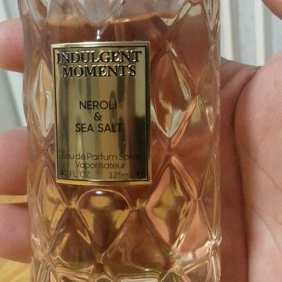 Barely Used Indulgent Moments Neroli & Sea Salt Eau De Pefum Spray - Picture 2 of 4